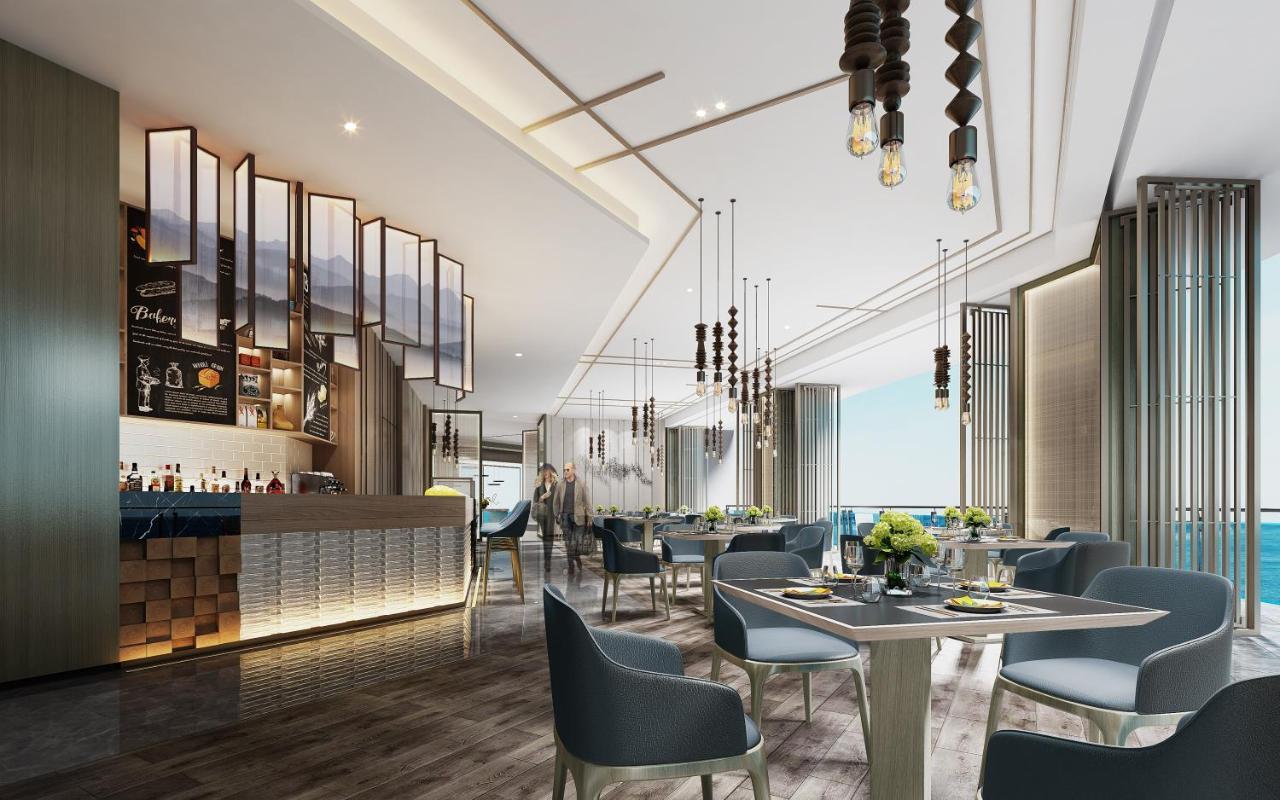 Howard Johnson Plaza By Wyndham Blue Bay Sihanoukville Exteriör bild